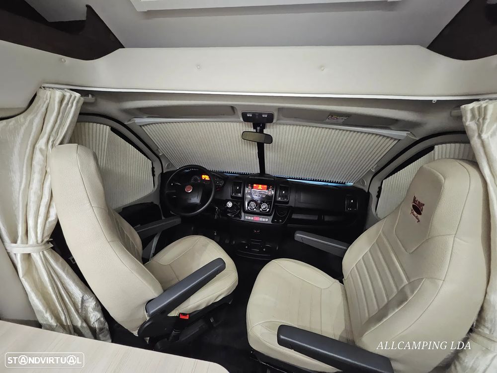 McLouis Yearling 74G SERIE LIMITÉE 5 LUGARES CAMA CENTRAL/BASCULANTE - 56