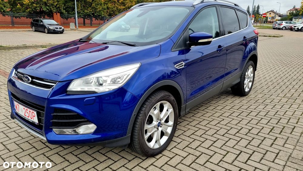 Ford Kuga 2.0 TDCi 2x4 Titanium - 12