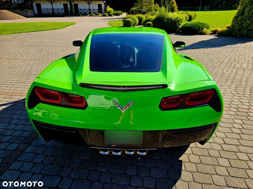 Chevrolet Corvette - 10