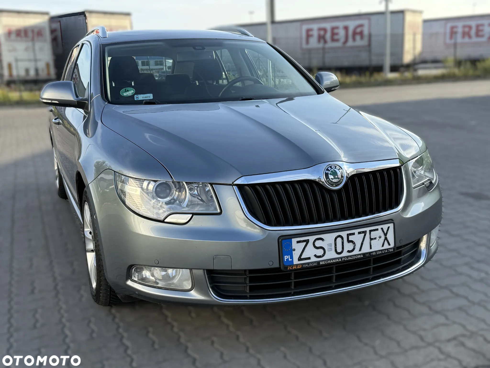 Skoda Superb 2.0 TDI Ambition DSG - 4