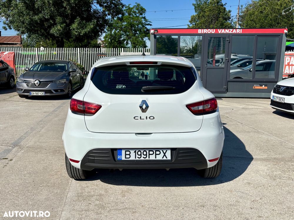 Renault Clio - 9