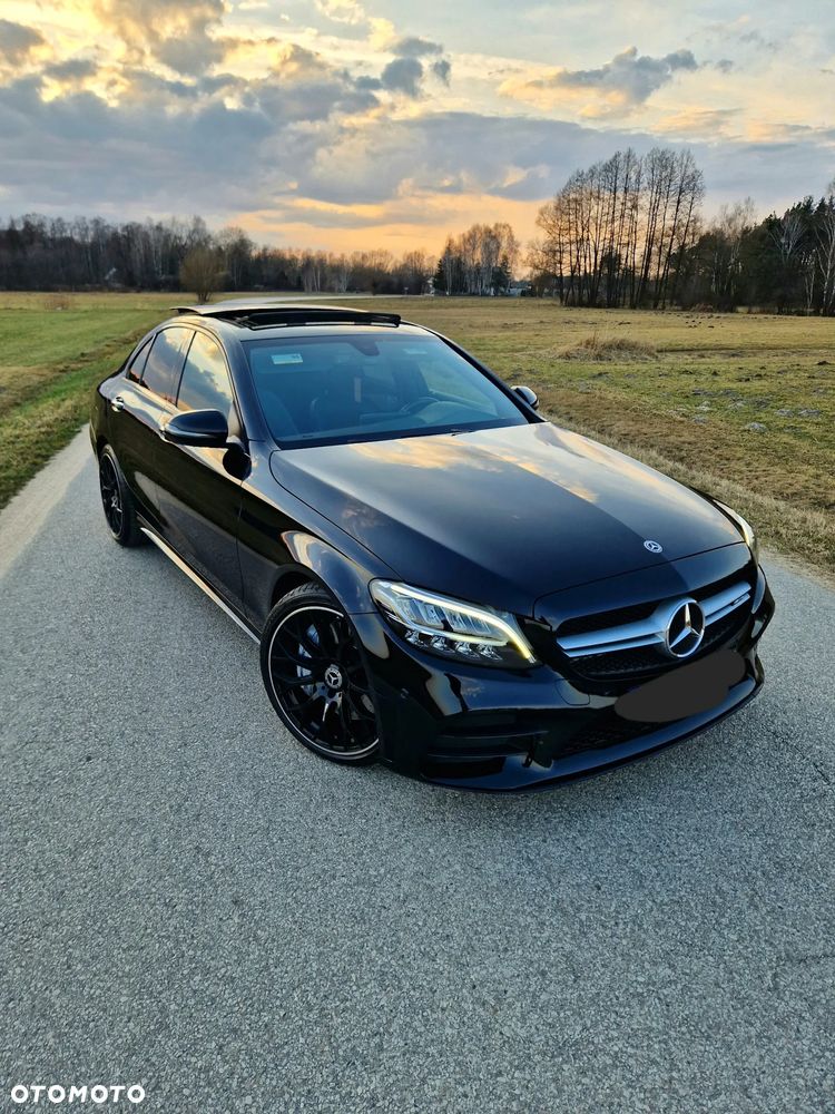 Mercedes-Benz Klasa C AMG 43 4Matic 9G-TRONIC - 19