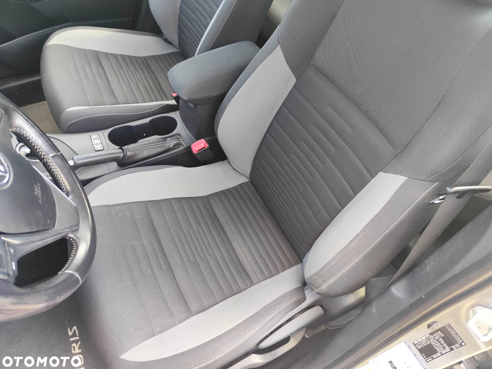 Toyota Auris 1.8 HSD Sol - 7