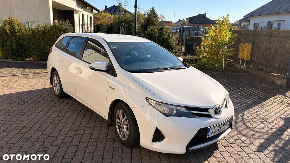 Toyota Auris - 13