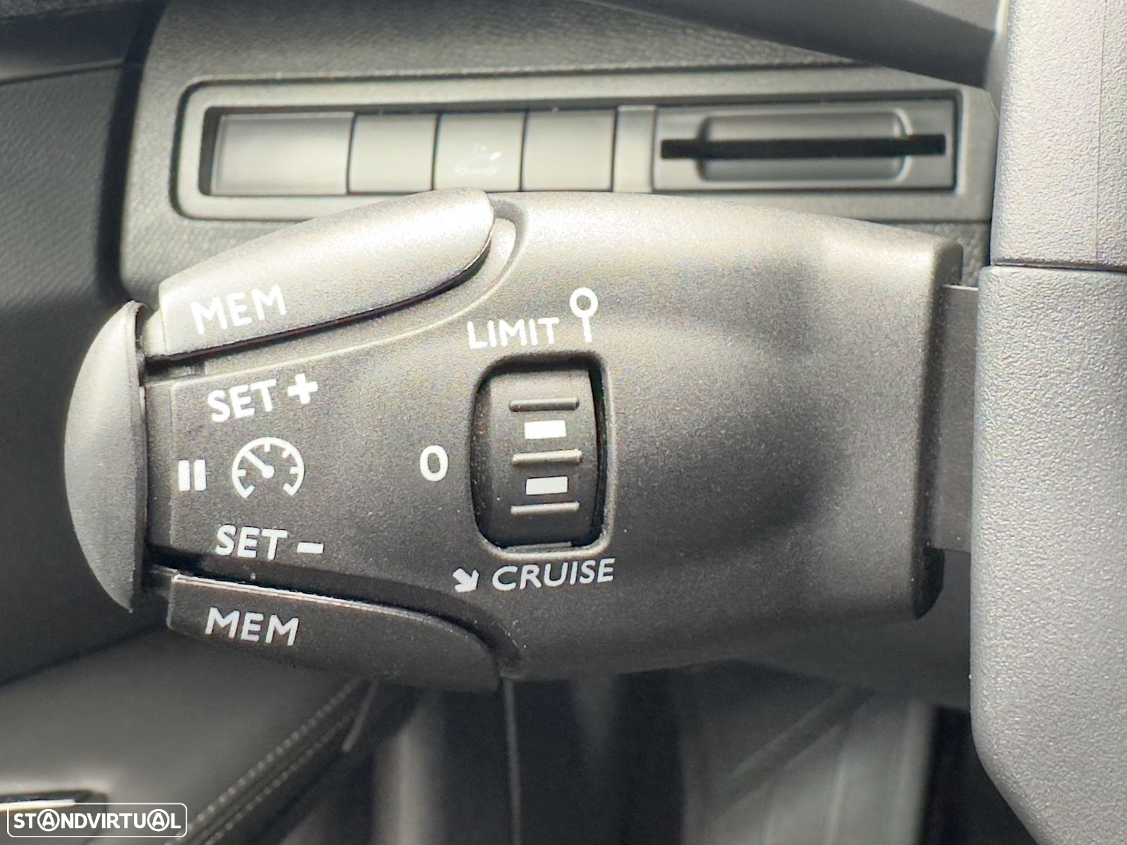 Peugeot 3008 1.6 BlueHDi Allure - 18