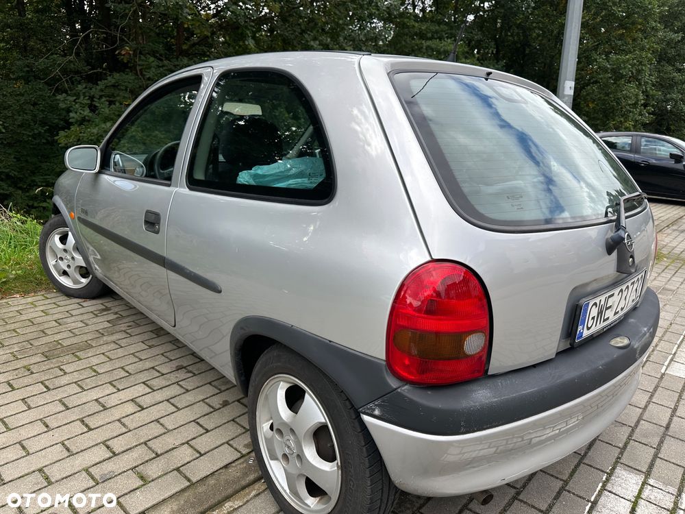 Opel Corsa 1.2 City 16v - 15