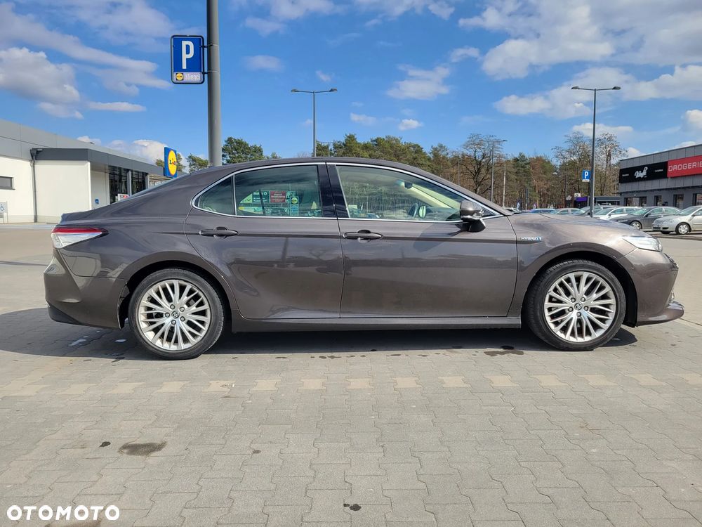 Toyota Camry 2.5 Hybrid Executive CVT - 4