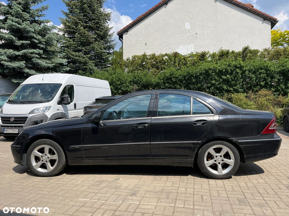 Mercedes-Benz Klasa C 220 CDI Automatik Avantgarde - 8