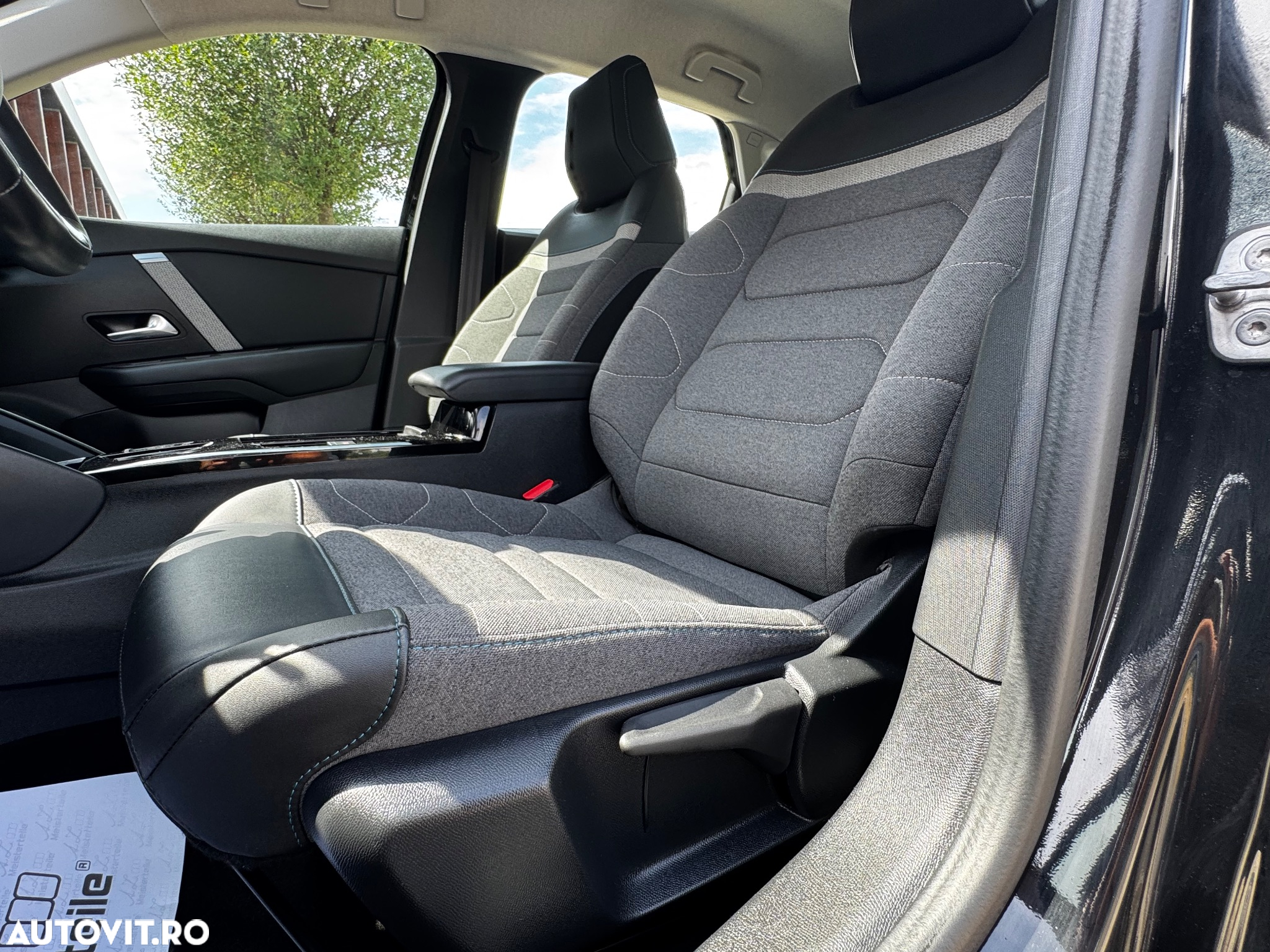 Citroën C4 BlueHDi 130 Stop&Start EAT8 SHINE - 21