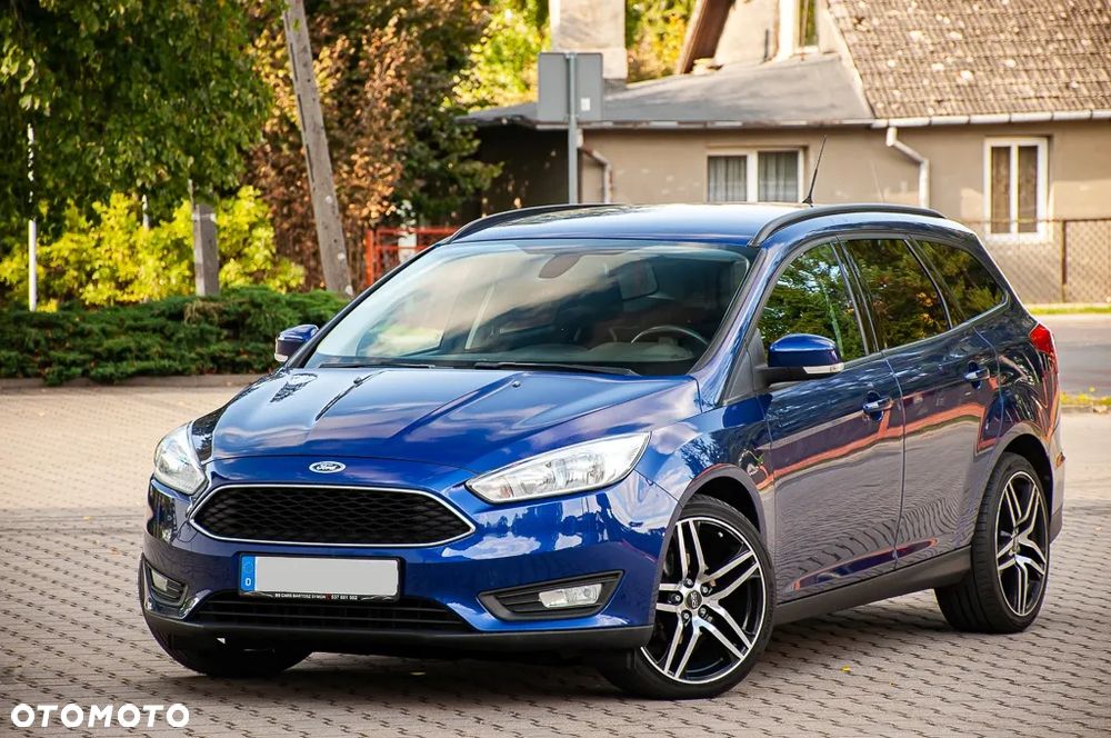 Ford Focus 1.6 TDCi DPF Start-Stopp-System SYNC Edition - 4