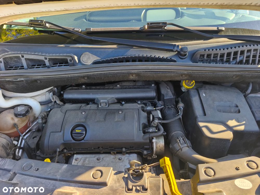 Citroën C3 Picasso 1.6i Exclusive - 15