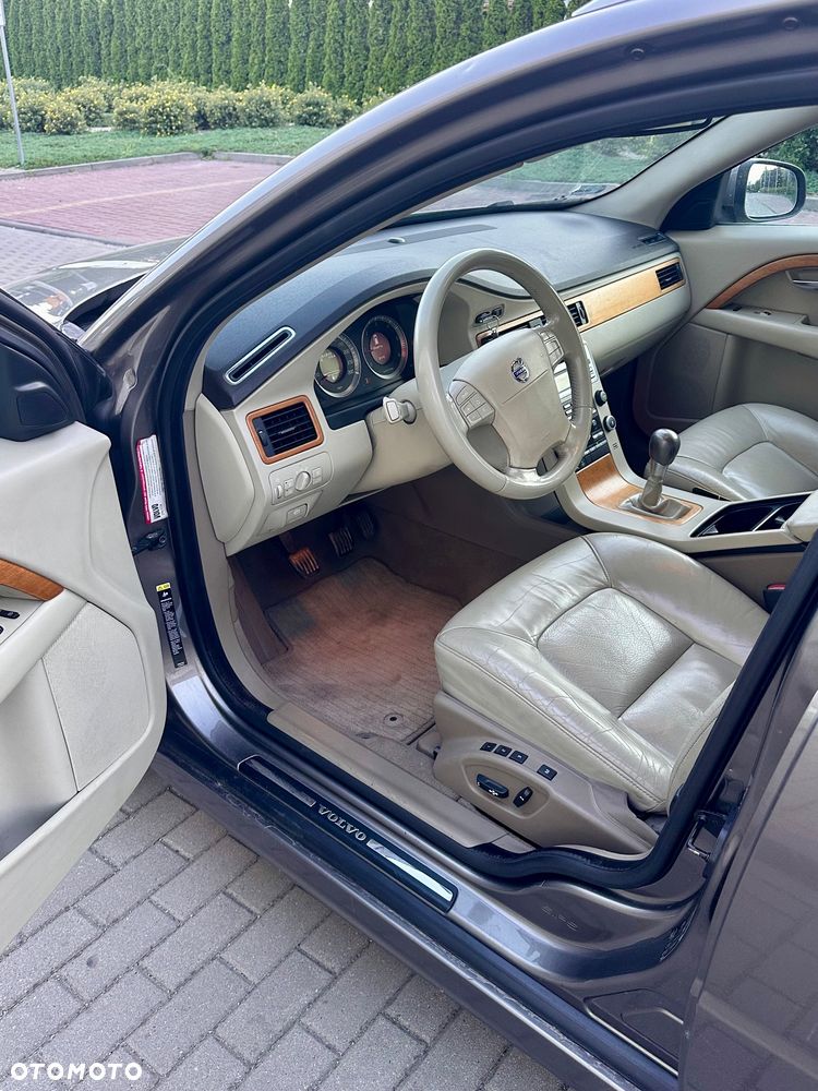 Volvo V70 2.0D Summum - 11