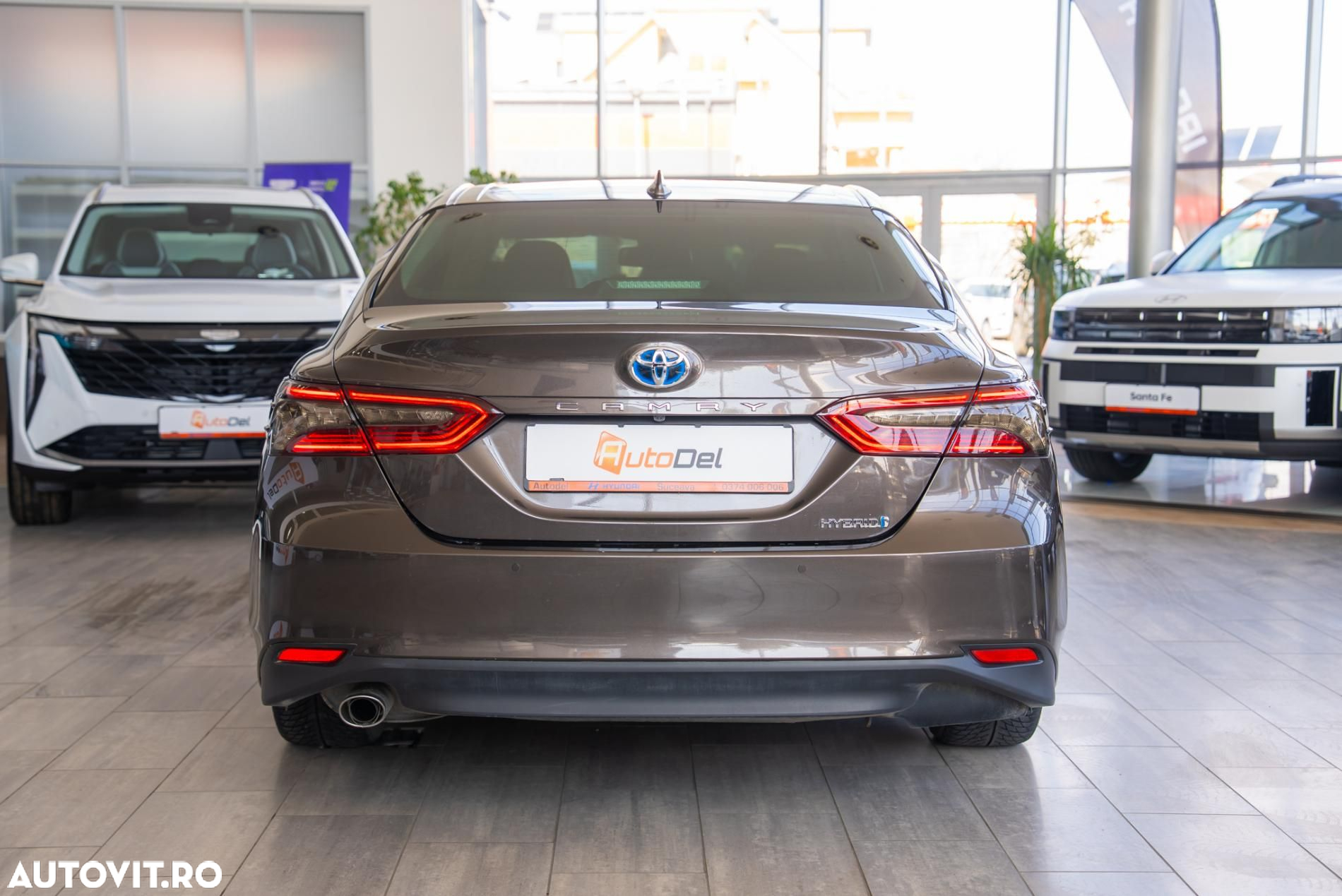 Toyota Camry 2.5 Hybrid Exclusive - 12