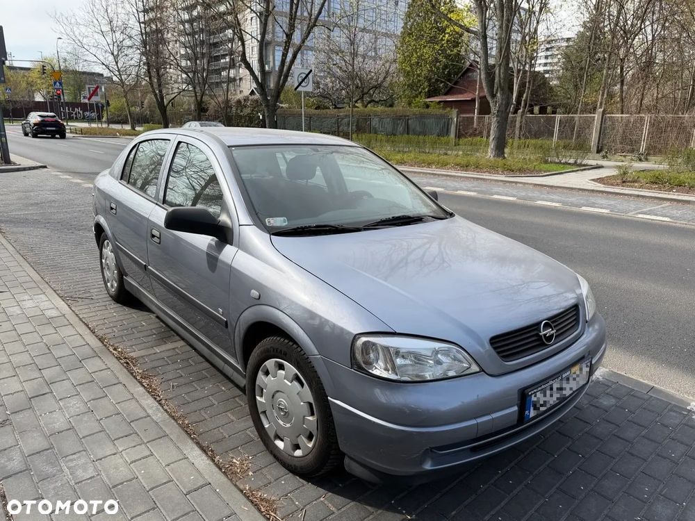 Opel Astra 1.4 Start - 1