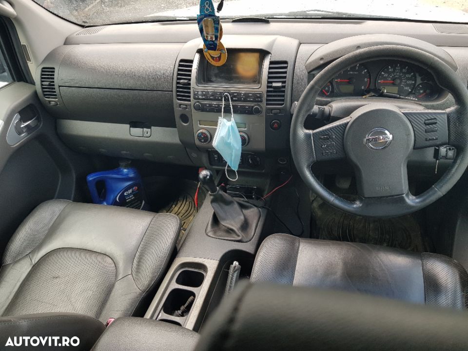 Dezmembrez NISSAN NAVARA D40 2.5DCI EURO4 - 11