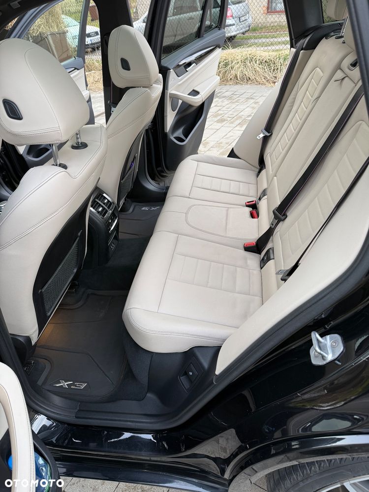 BMW X3 xM40i mHEV - 10