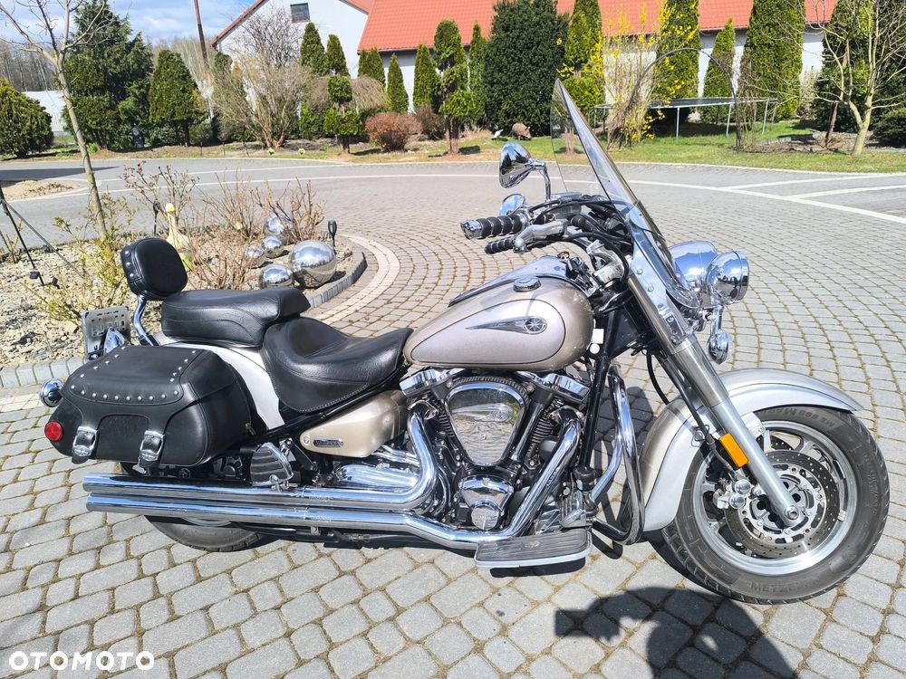Yamaha Road Star - 1
