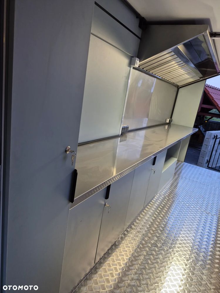 Mercedes-Benz Sprinter - 7