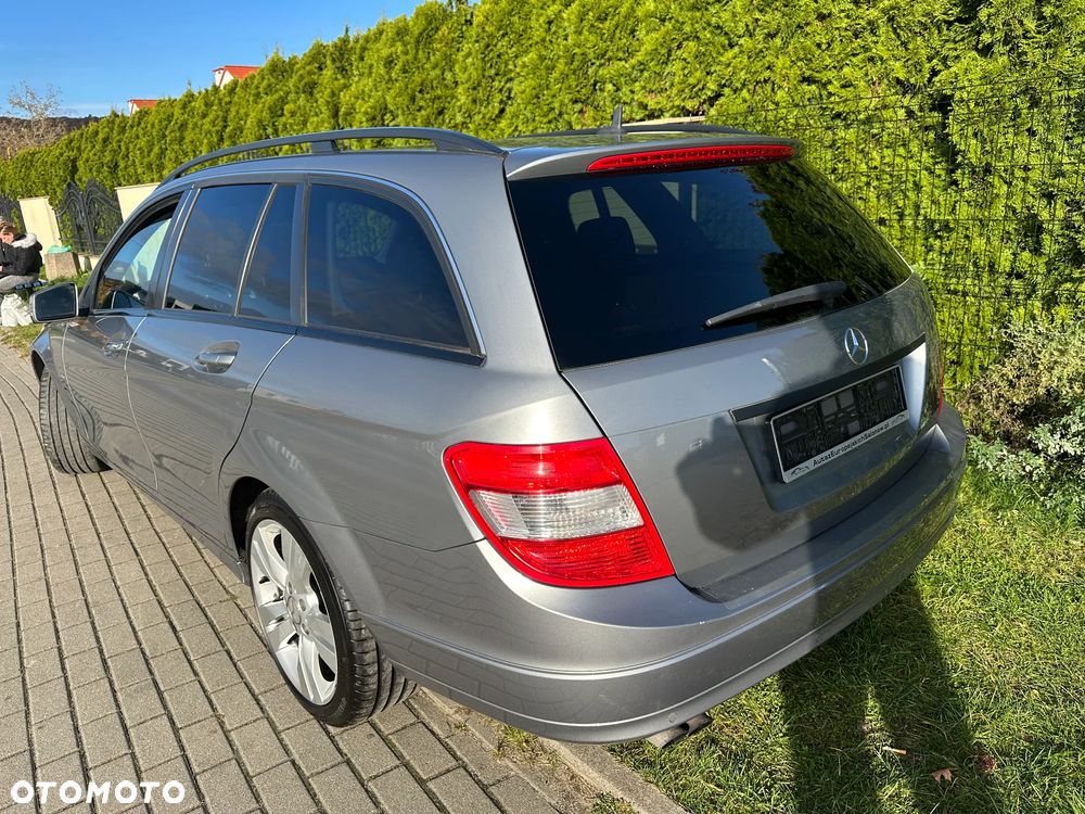 Mercedes-Benz Klasa C 180 BlueEFFICIENCY 7G-TRONIC Avantgarde - 12
