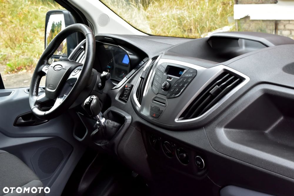Ford Transit - 17