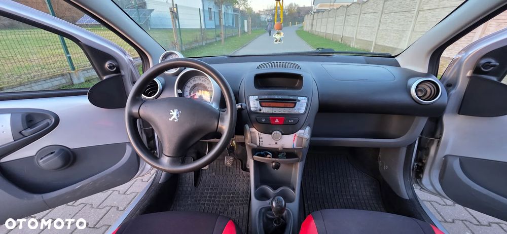 Peugeot 107 70 Urban Move - 12
