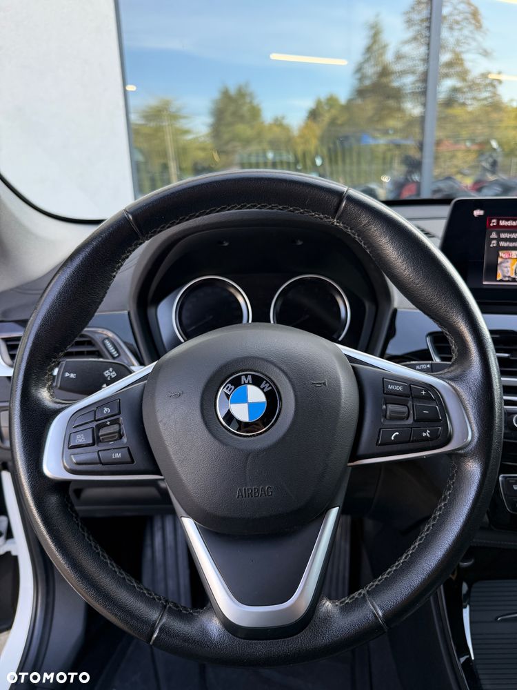 BMW X1 sDrive18i xLine - 12