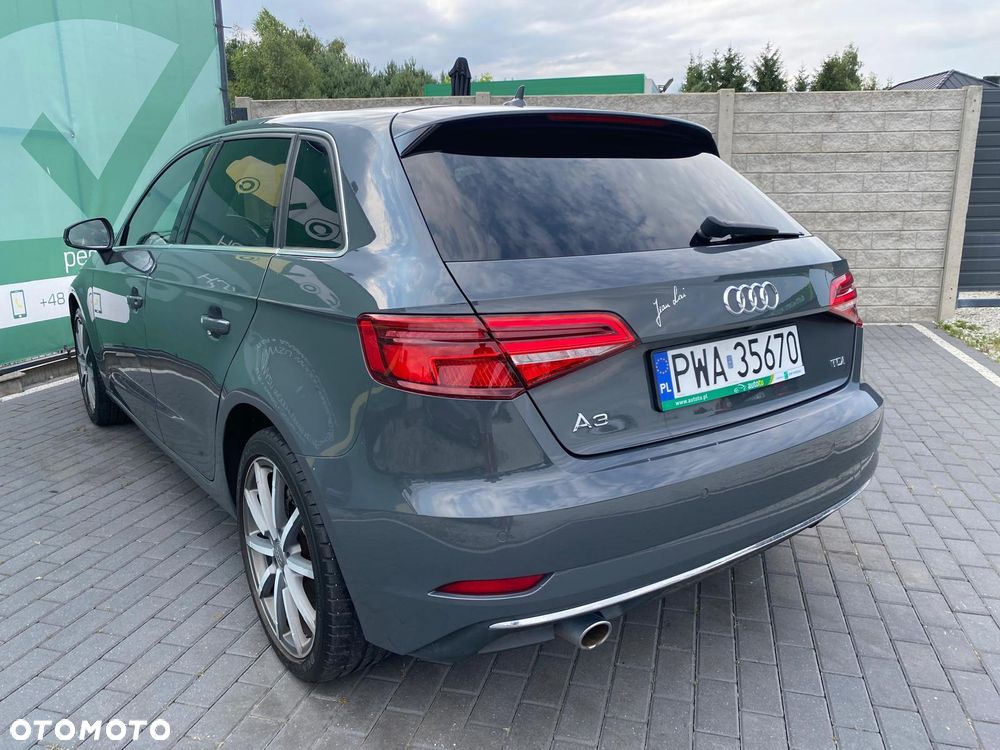 Audi A3 Sportback 1.6 TDI ultra Attraction - 4