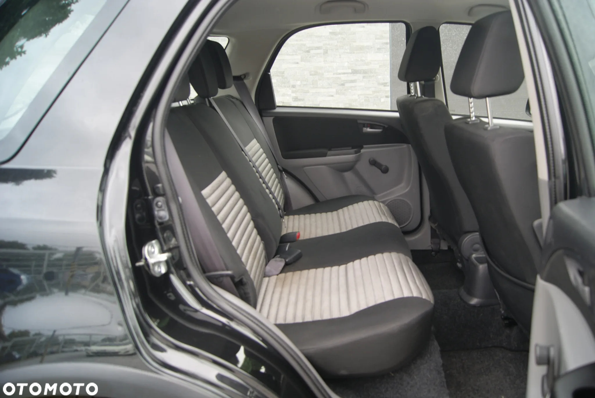 Suzuki SX4 1.6 VVT 4x4 Comfort - 25