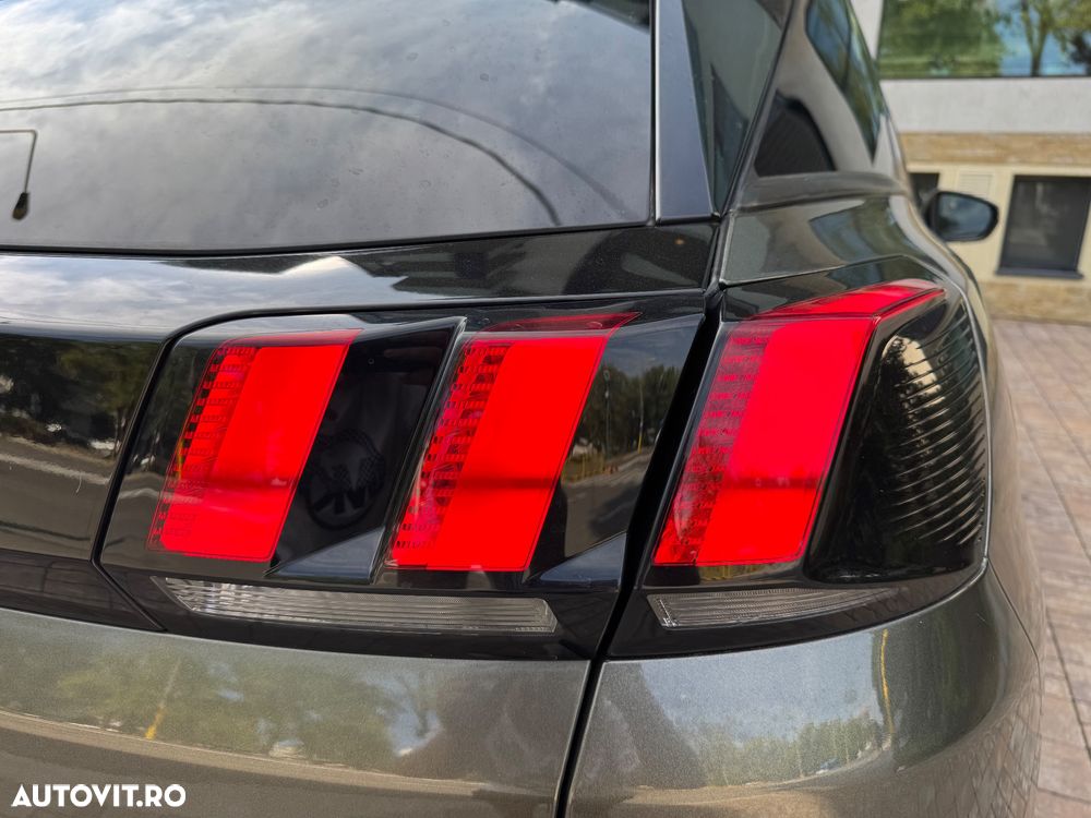 Peugeot 3008 1.6 BlueHDI S&S EAT6 Allure - 8