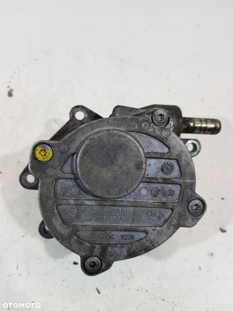 pompa vacum a642301027 mercedes w251 w221 3.0cdi - 1