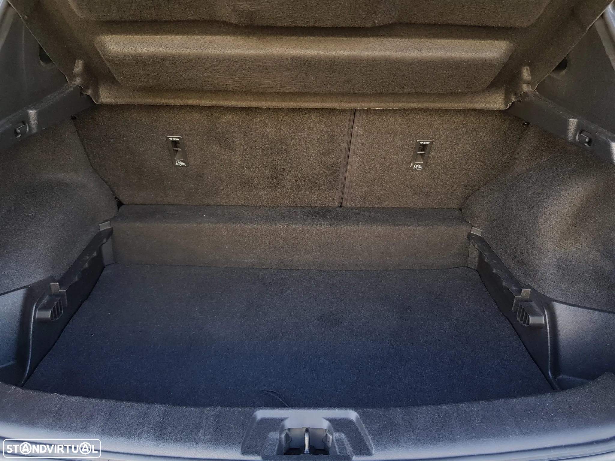 Nissan Qashqai 1.6 dCi 360 Xtronic - 10