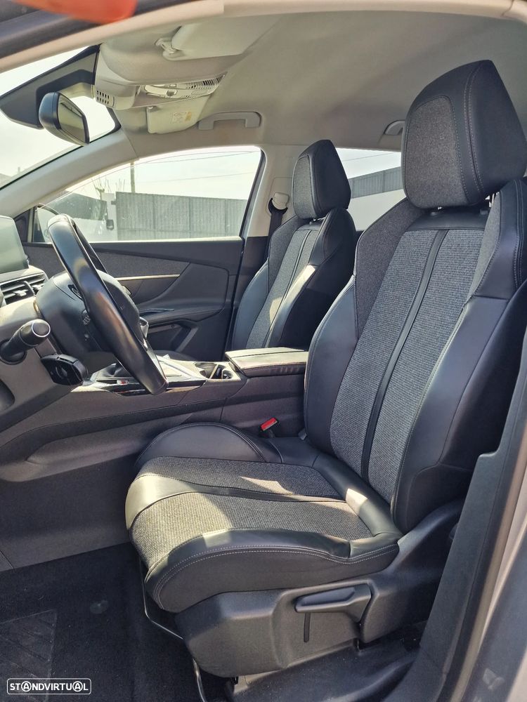 Peugeot 3008 PureTech 130 Stop & Start GPF Allure - 12