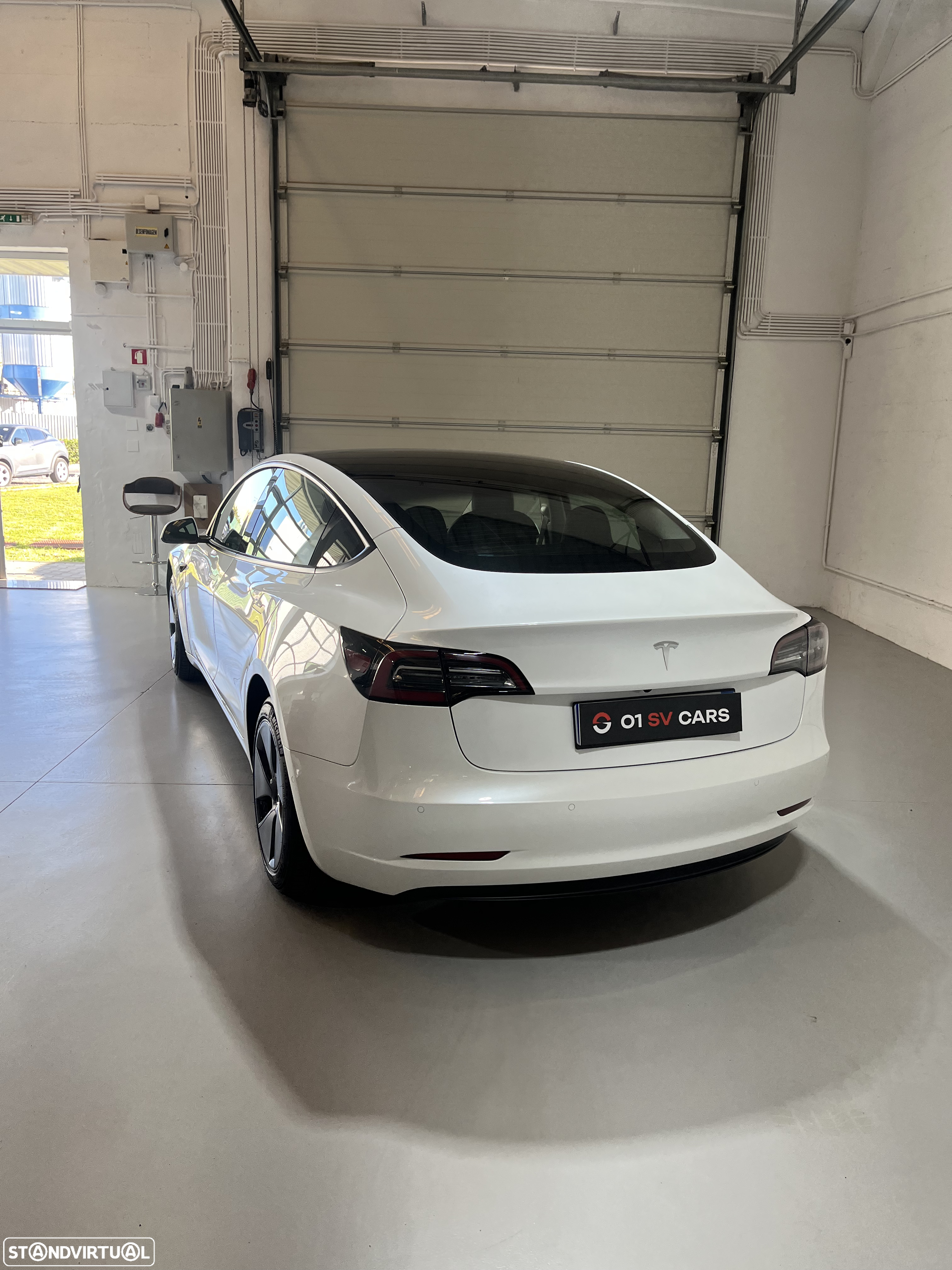Tesla Model 3 Standard Range Plus RWD - 4