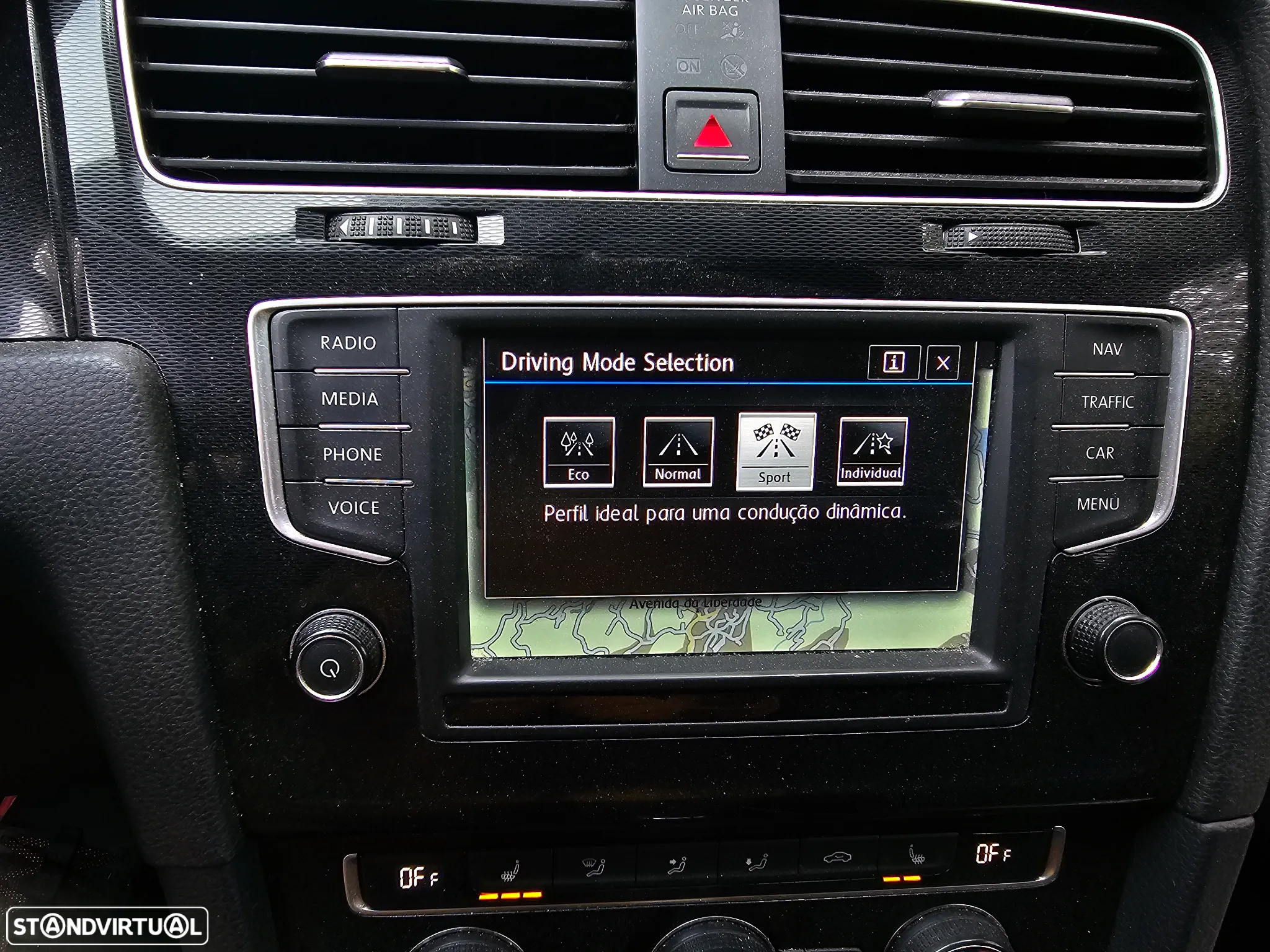 VW Golf GTD 2.0 TDI SCR DSG - 27