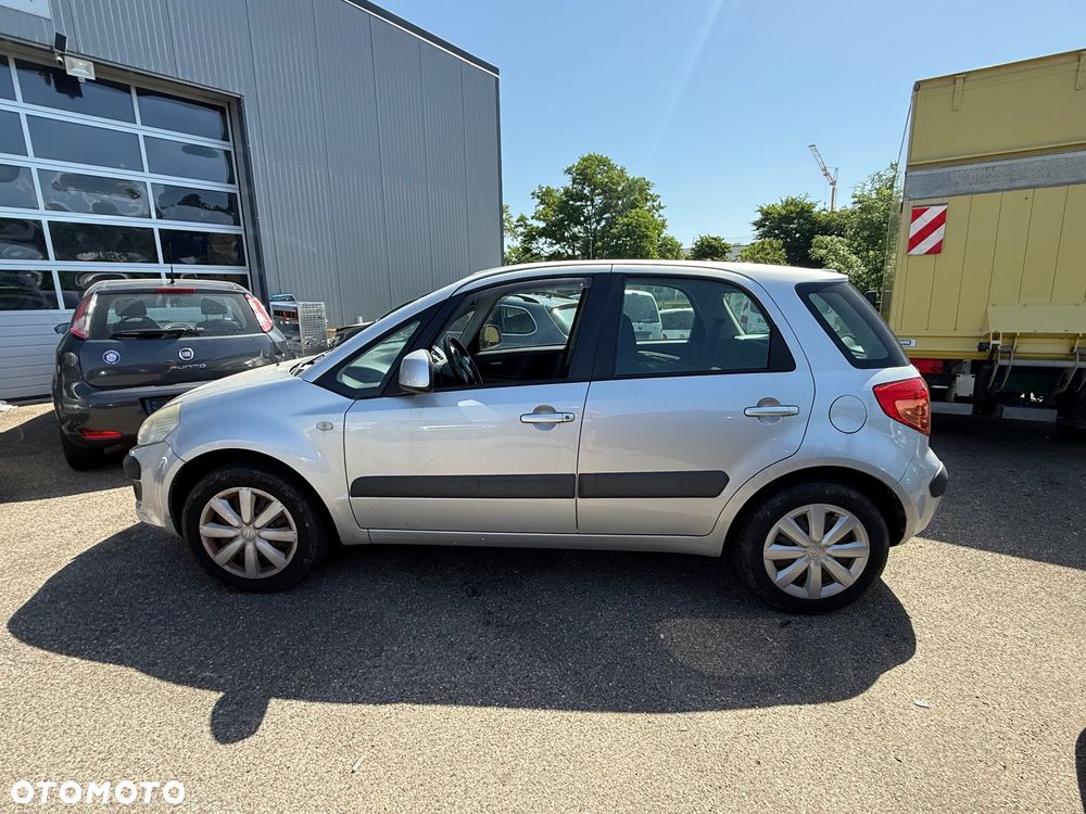 Suzuki SX4 1.6 VVT 4x2 Comfort - 3