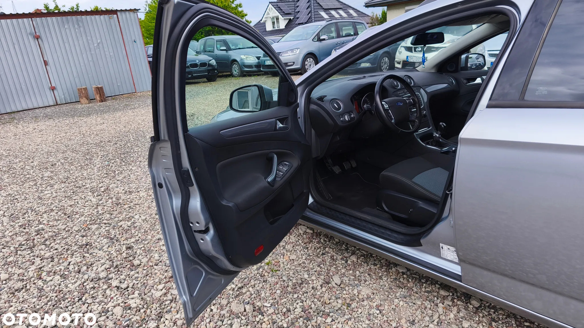 Ford Mondeo - 14