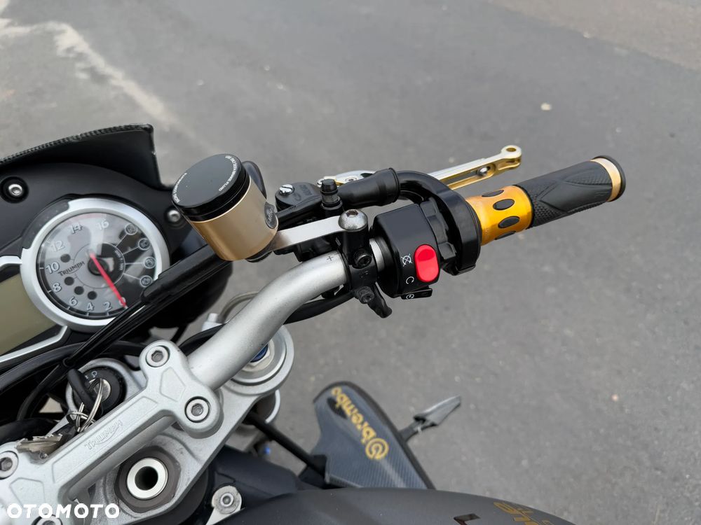 Triumph Street Triple - 13