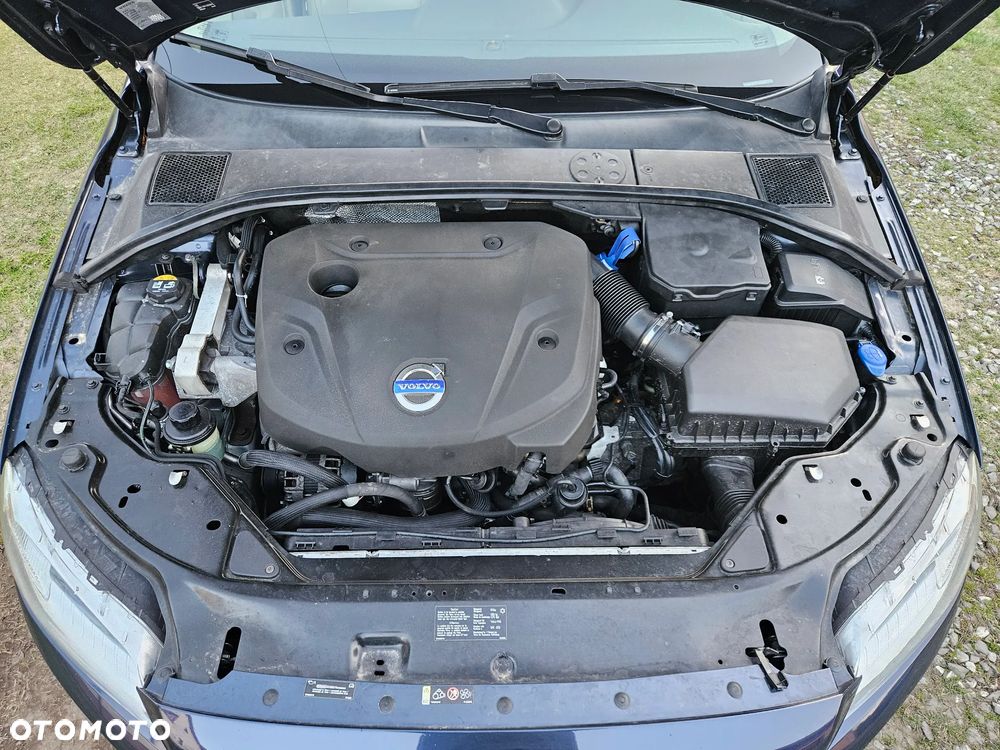 Volvo V70 D4 Momentum - 36
