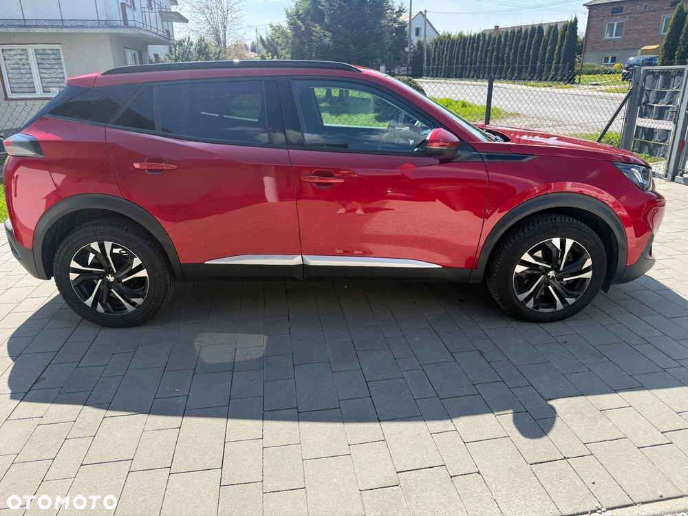 Peugeot 2008 1.5 BlueHDi Allure S&S EAT8 - 4