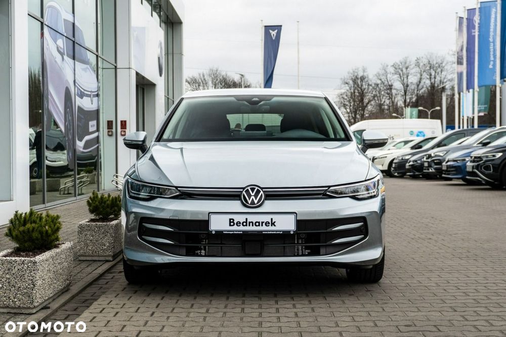 Volkswagen Golf - 4