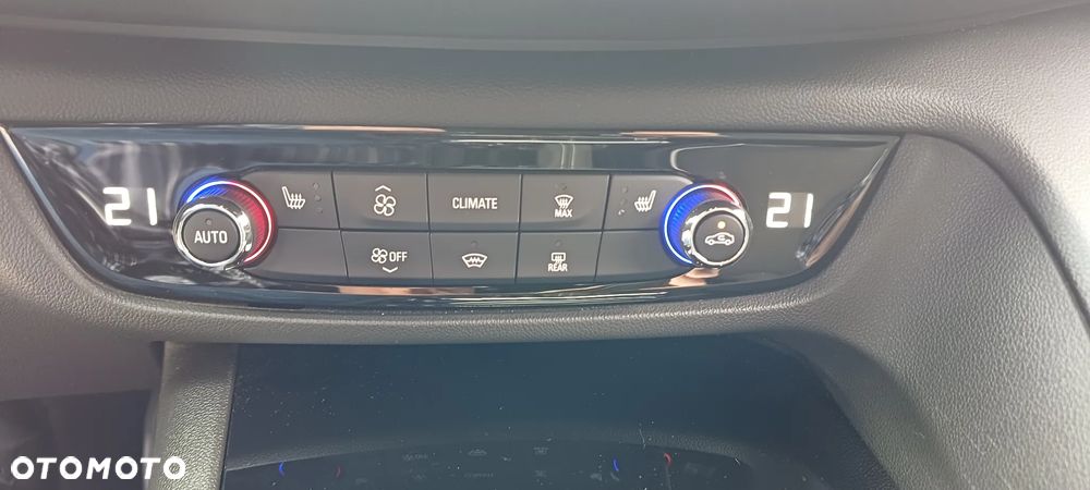Opel Insignia - 30