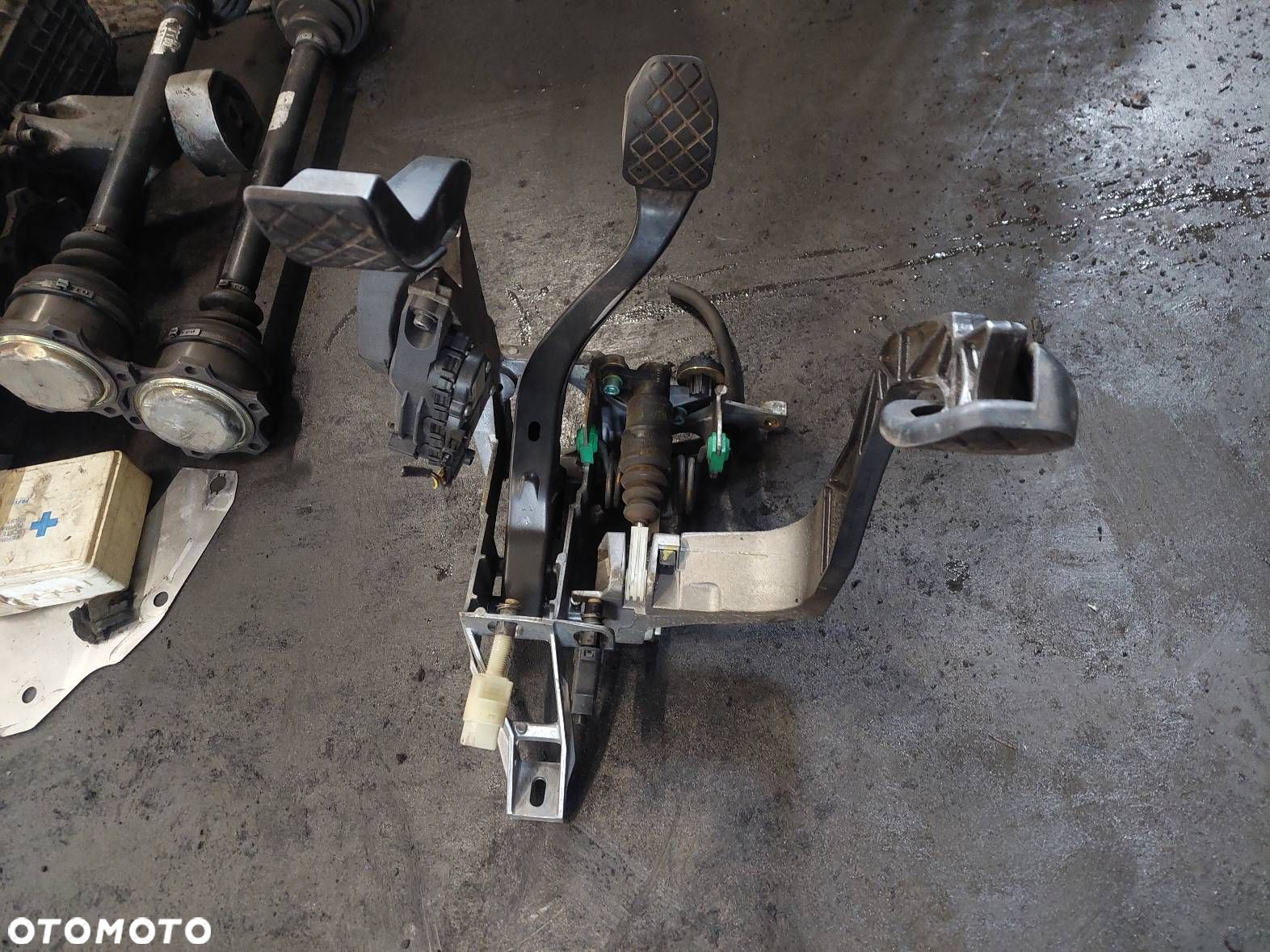 PRZEKŁADKA NA MANUAL SKRZYNIA 5 BIEGÓW SWAP AUDI A4 B5 1.9 TDI DUK - 12