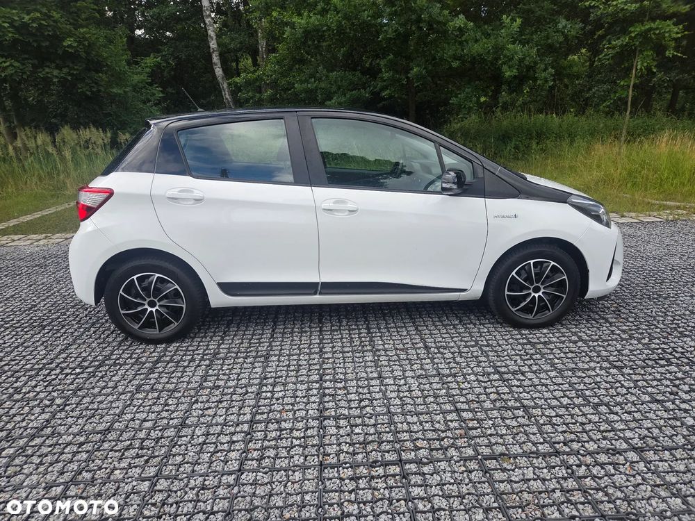 Toyota Yaris - 4
