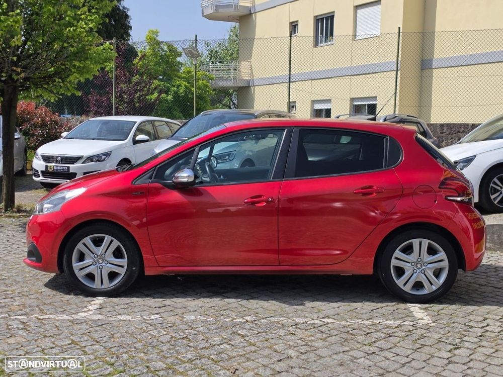 Peugeot 208 1.2 PureTech Signature - 7