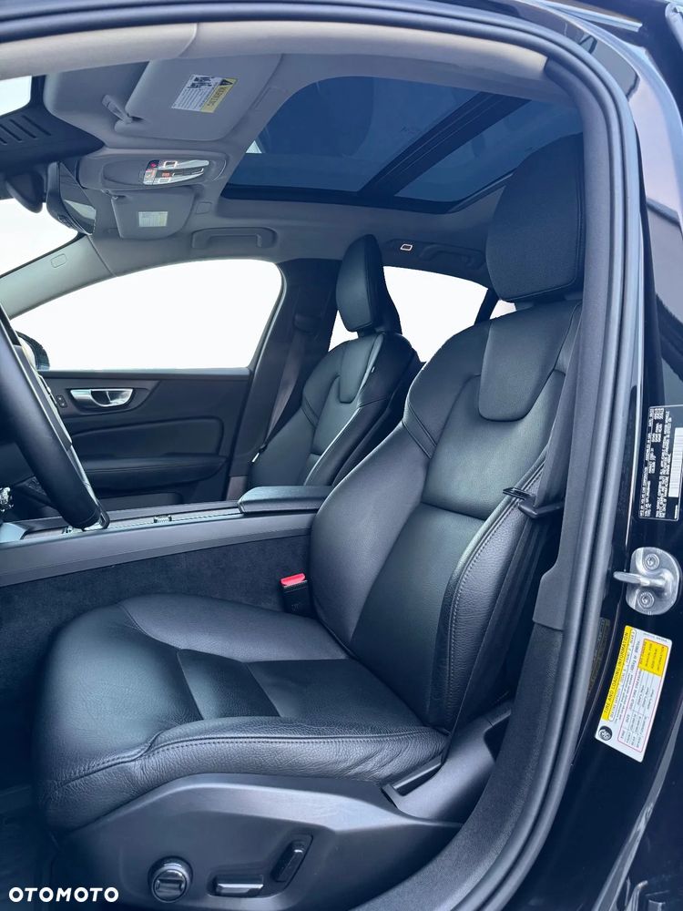 Volvo S60 B5 B Ultimate Dark - 13