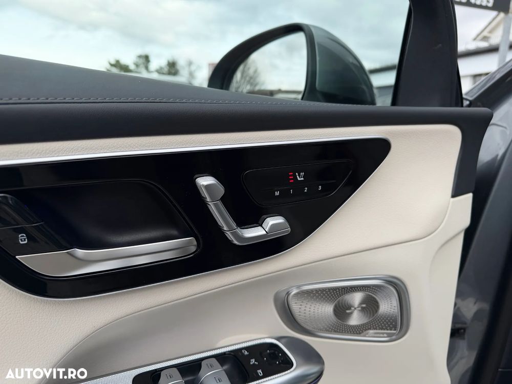 Mercedes-Benz GLC 300 e 4Matic 9G-TRONIC Avantgarde Advanced - 23