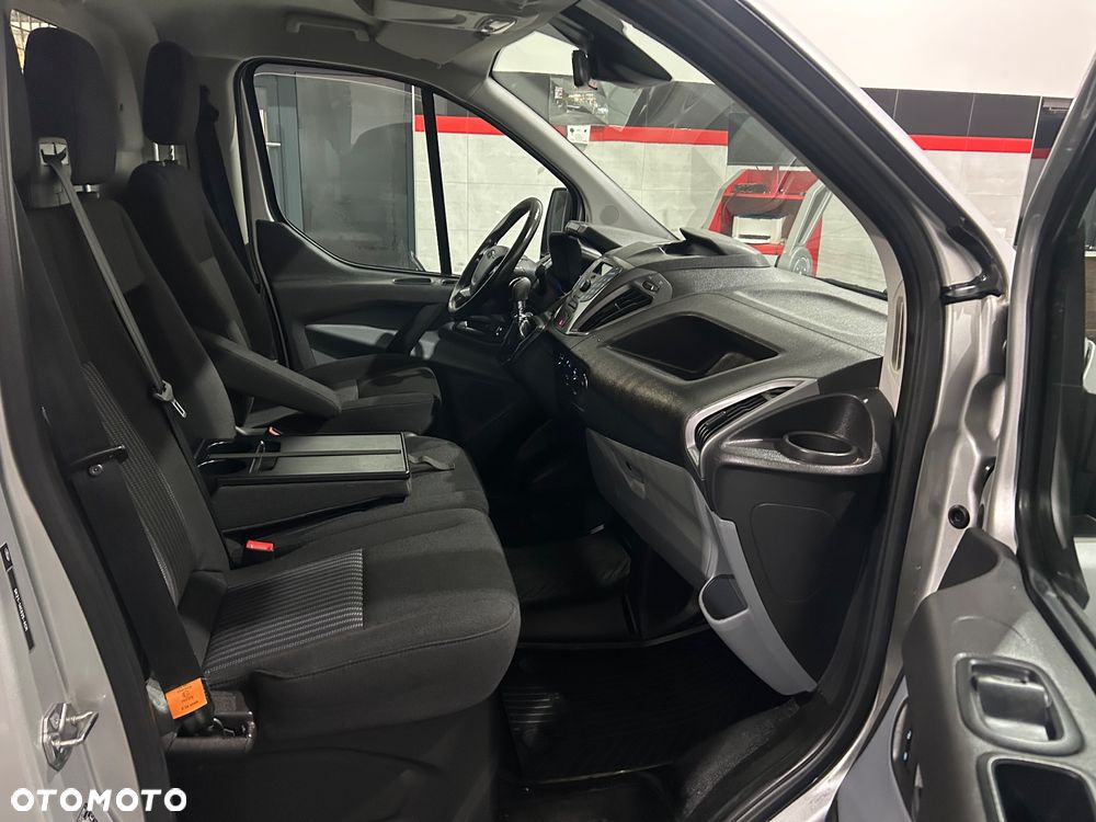 Ford Transit custon - 25