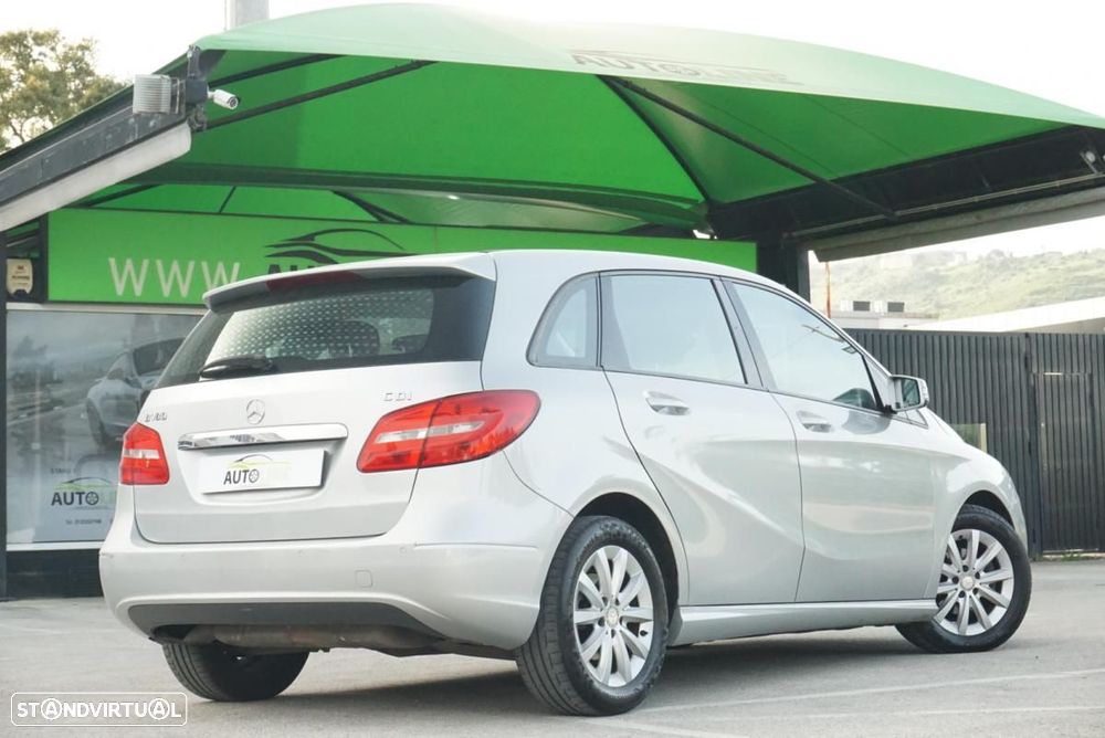 Mercedes-Benz B 180 CDI BlueEFFICIENCY - 38