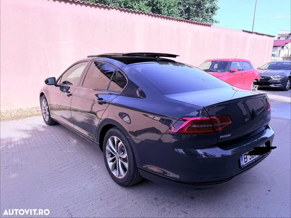 Volkswagen Passat 2.0 TDI DSG Highline - 25