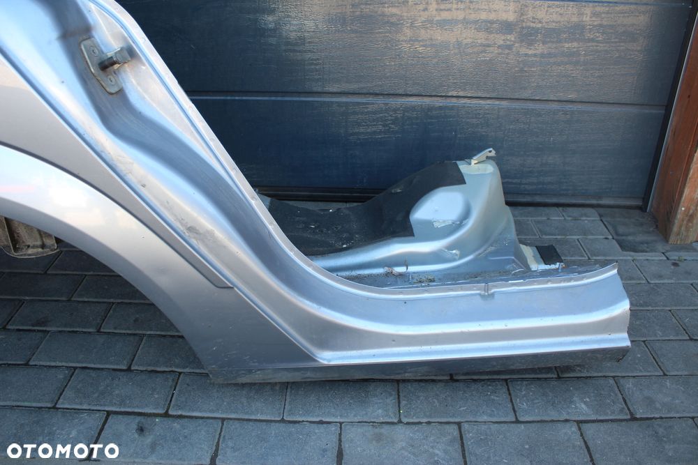 ĆWIARTKA BŁOTNIK PRAWY TYLNY OPEL ASTRA H KOMBI Z163 - 5